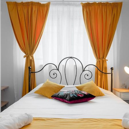 Historical Center 5 Apartman Bukarest Kültér fotó